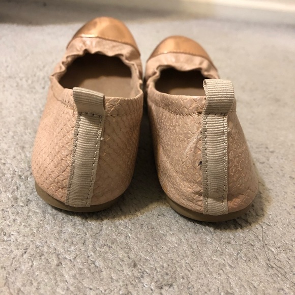 AE Rose Gold Flats - Picture 6 of 8